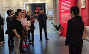 环化学院院办学工教工支部参观小平小道