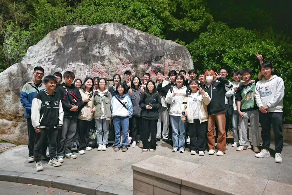 80be9c3fbca2424d98a8c1a5d90d1aa2.jpg