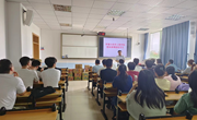 环境与化学工程学院领导慰问暑期留校学生